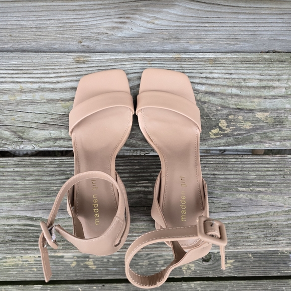 Madden Girl Block Heels - Picture 6 of 11